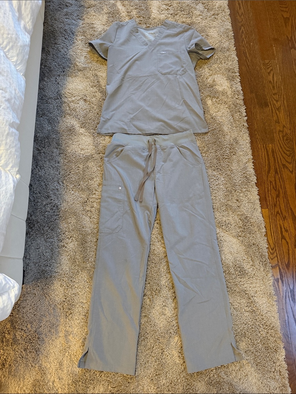Figs Women's Light Gray Scrub Top & Drawstring Pants